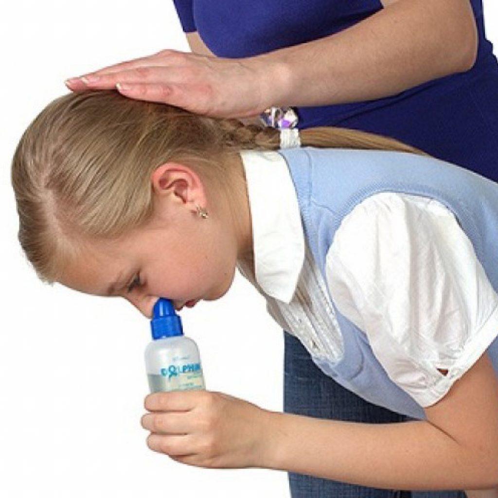Как промыть нос в домашних условиях при заложенности Чем